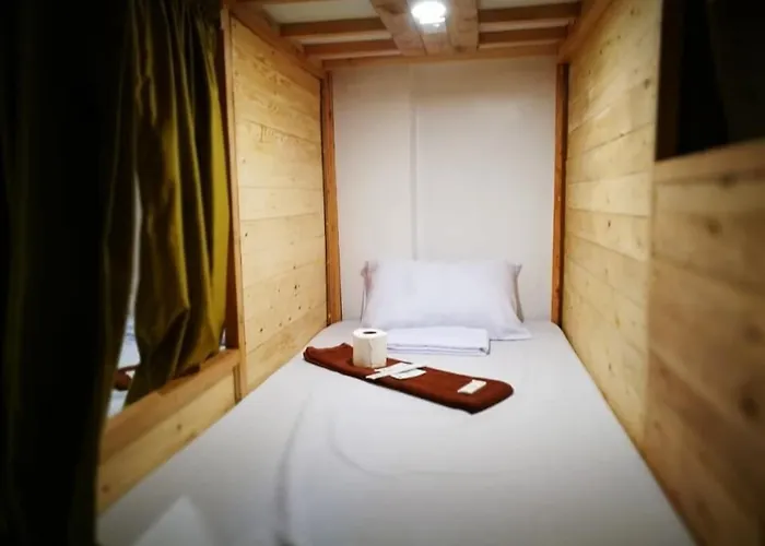 8Th Street Hostel Cebu